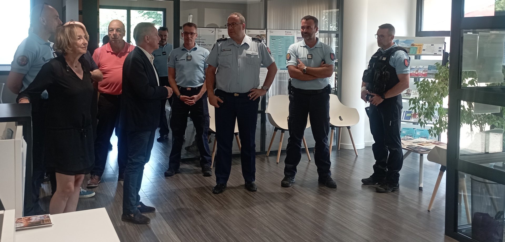 Lire la suite à propos de l’article Le Général Lagrange en visite à la Mairie Annexe